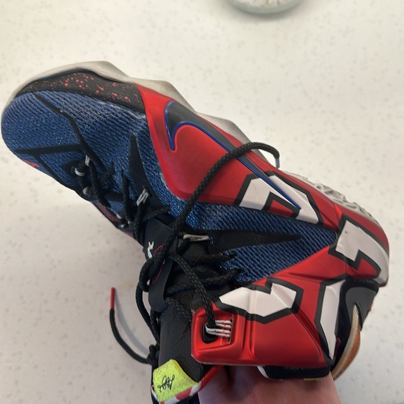 Lebron 12 What The - Picture 7 of 9